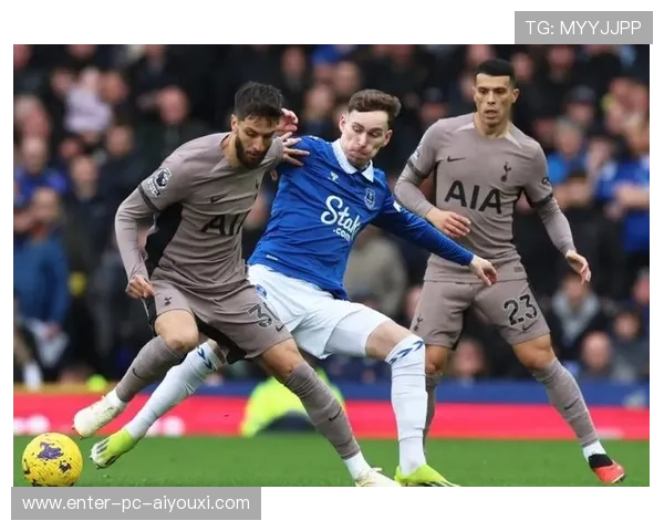 热刺弧顶劲射破网锁胜